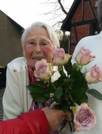 Rosen zur Frauentagsfeier der Volkssolidarität 2015