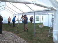 Zeltaufbau am 4.9.2013