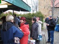 An der Kirche von Schallenburg