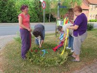 Abschmücken des Maibaums