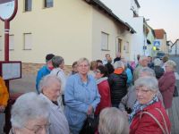 Herbstfahrt - Warten auf den Bus